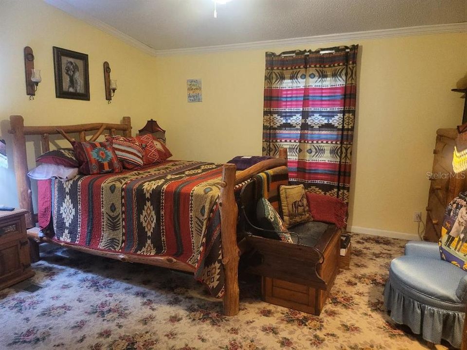 Active With Contract: $310,000 (4 beds, 2 baths, 1848 Square Feet)