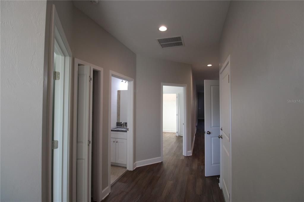 待售: $259,900 (3 贝兹, 2 浴室, 1265 平方英尺)