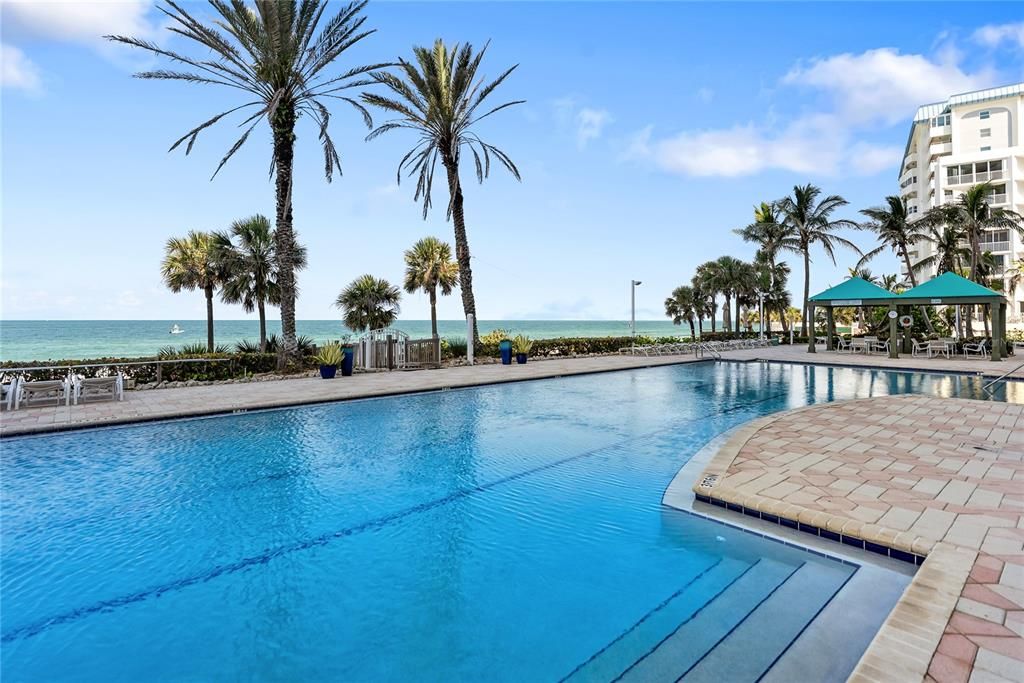 На продажу: $2,750,000 (3 спален, 2 ванн, 2230 Квадратных фут)