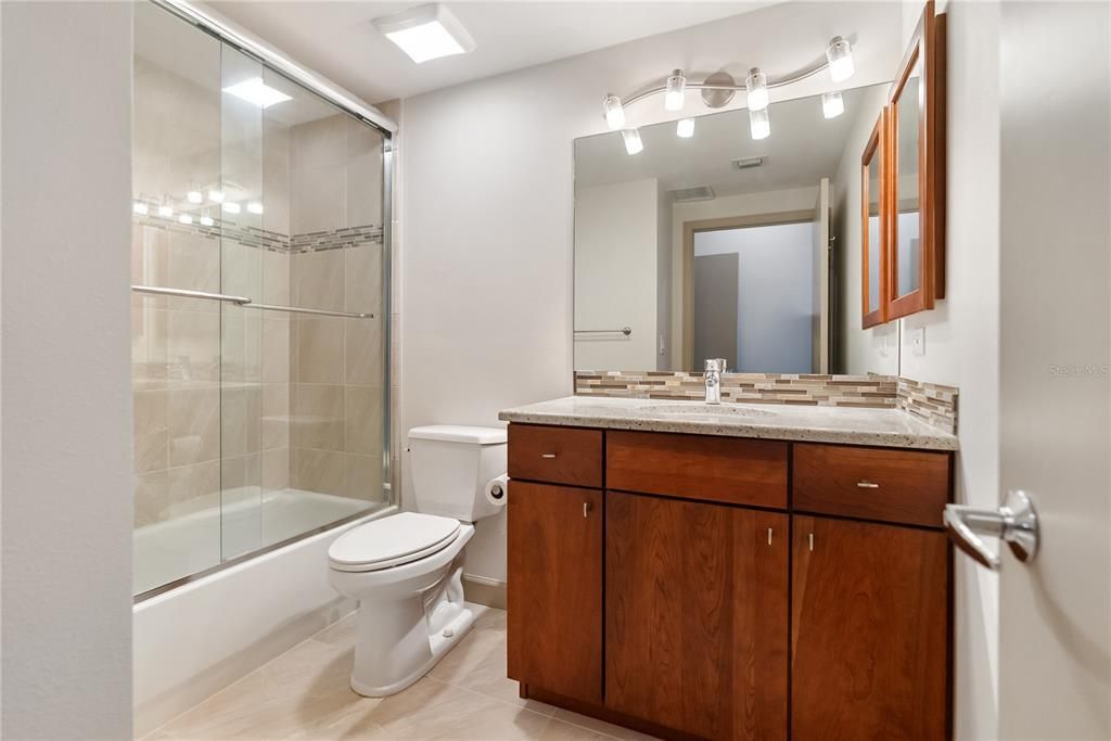 На продажу: $2,750,000 (3 спален, 2 ванн, 2230 Квадратных фут)