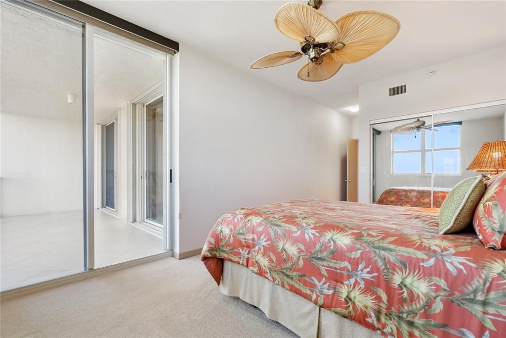 На продажу: $2,750,000 (3 спален, 2 ванн, 2230 Квадратных фут)