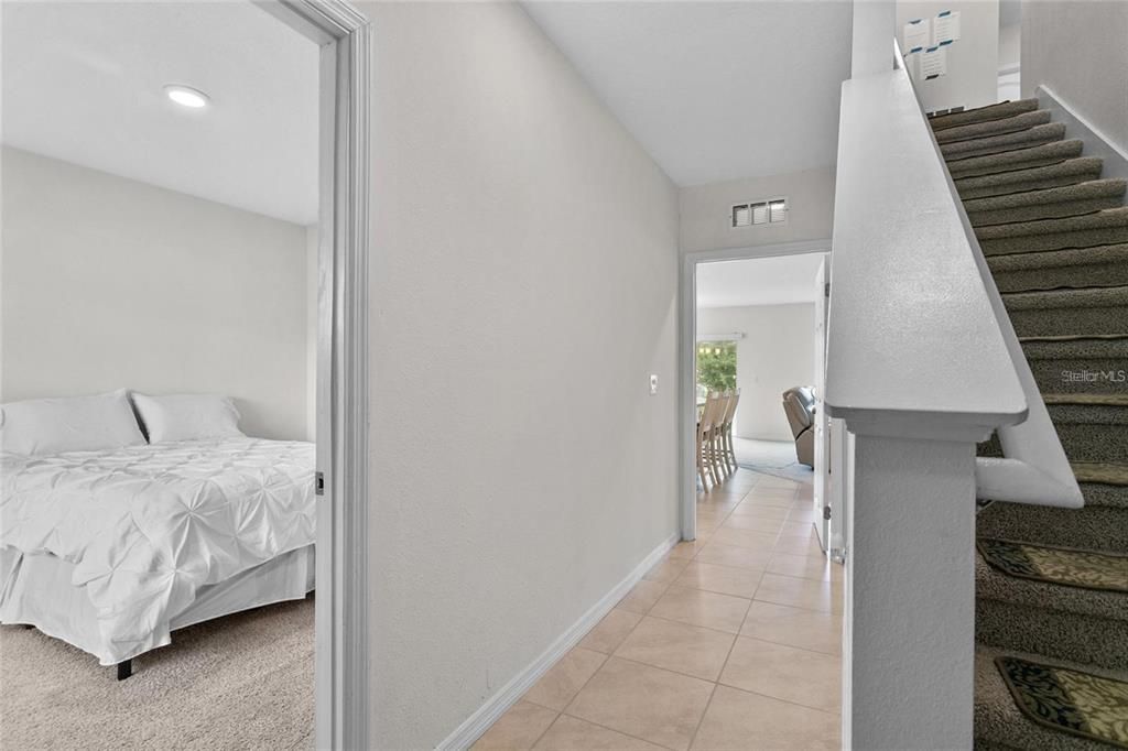 出租: $3,100 (8 贝兹, 3 浴室, 2824 平方英尺)