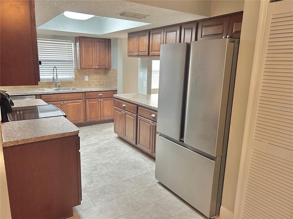 В аренду: $2,000 (3 спален, 2 ванн, 1545 Квадратных фут)