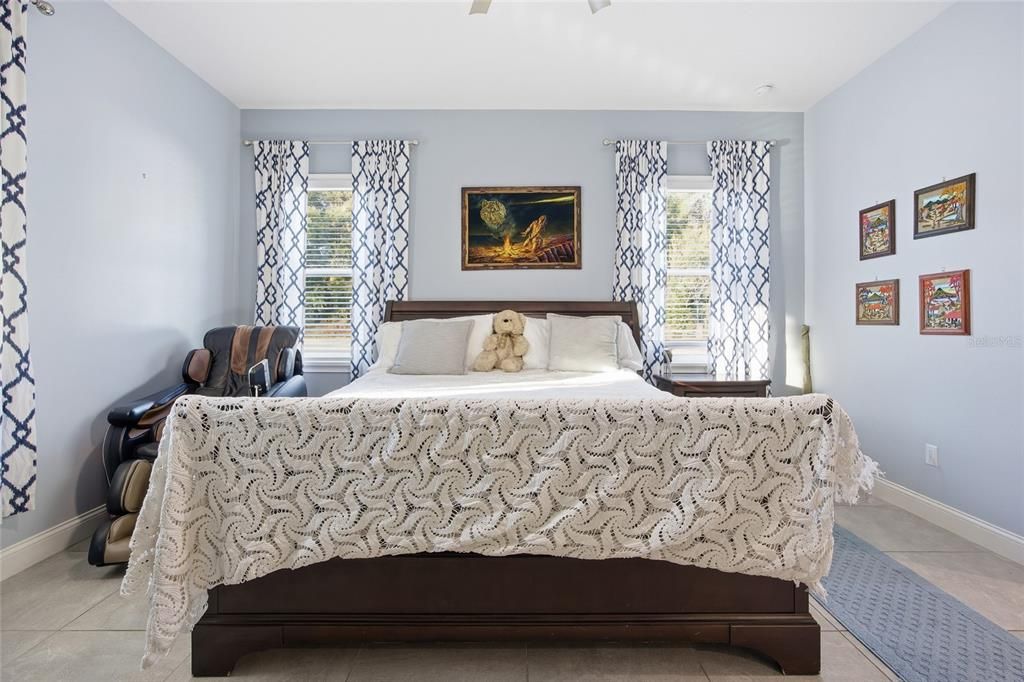 For Sale: $1,599,000 (3 beds, 3 baths, 2488 Square Feet)