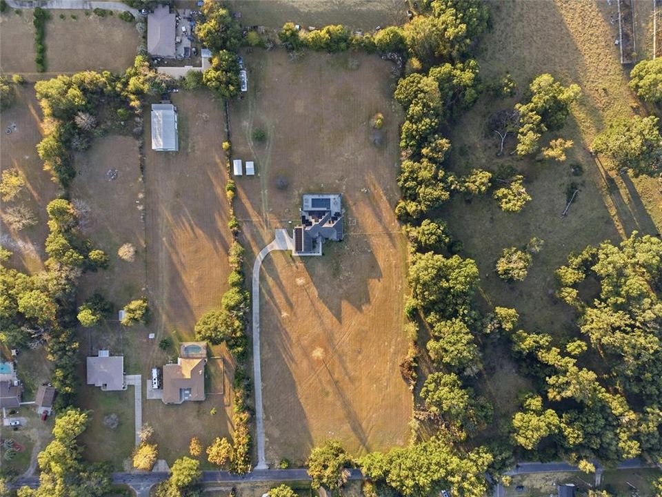 For Sale: $1,599,000 (3 beds, 3 baths, 2488 Square Feet)