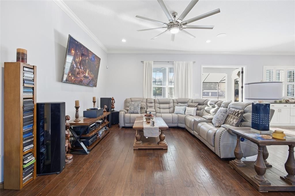 For Sale: $1,599,000 (3 beds, 3 baths, 2488 Square Feet)