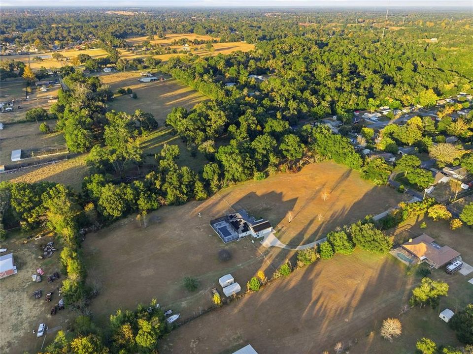 For Sale: $1,599,000 (3 beds, 3 baths, 2488 Square Feet)