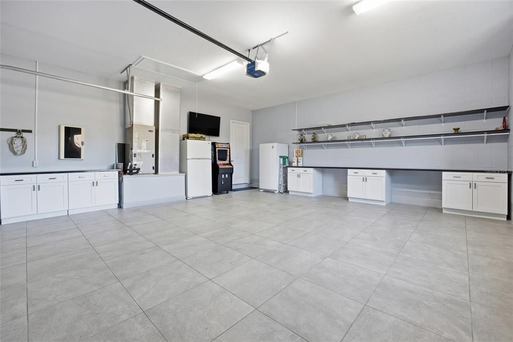 For Sale: $1,599,000 (3 beds, 3 baths, 2488 Square Feet)