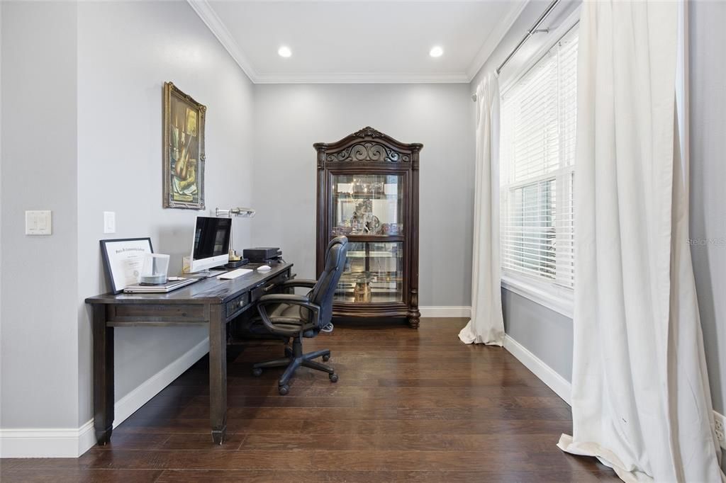 For Sale: $1,599,000 (3 beds, 3 baths, 2488 Square Feet)