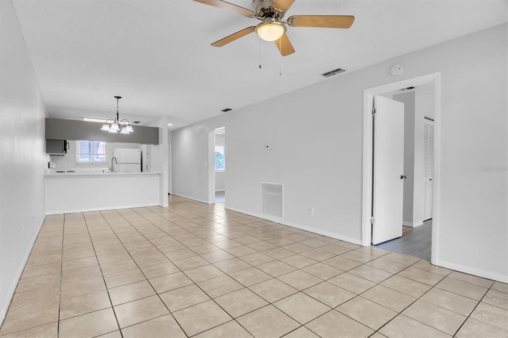 En Renta: $1,400 (2 camas, 2 baños, 864 Pies cuadrados)