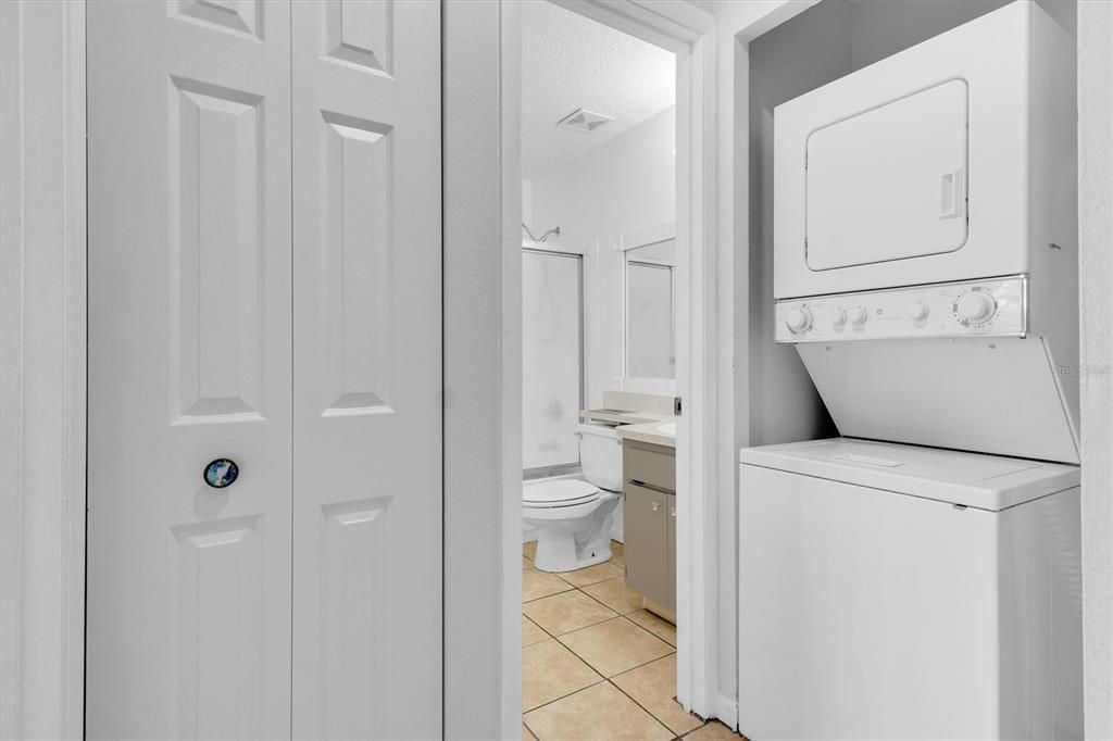 En Renta: $1,400 (2 camas, 2 baños, 864 Pies cuadrados)