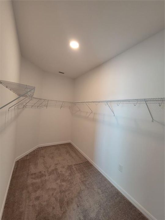 For Rent: $2,500 (4 beds, 3 baths, 2313 Square Feet)