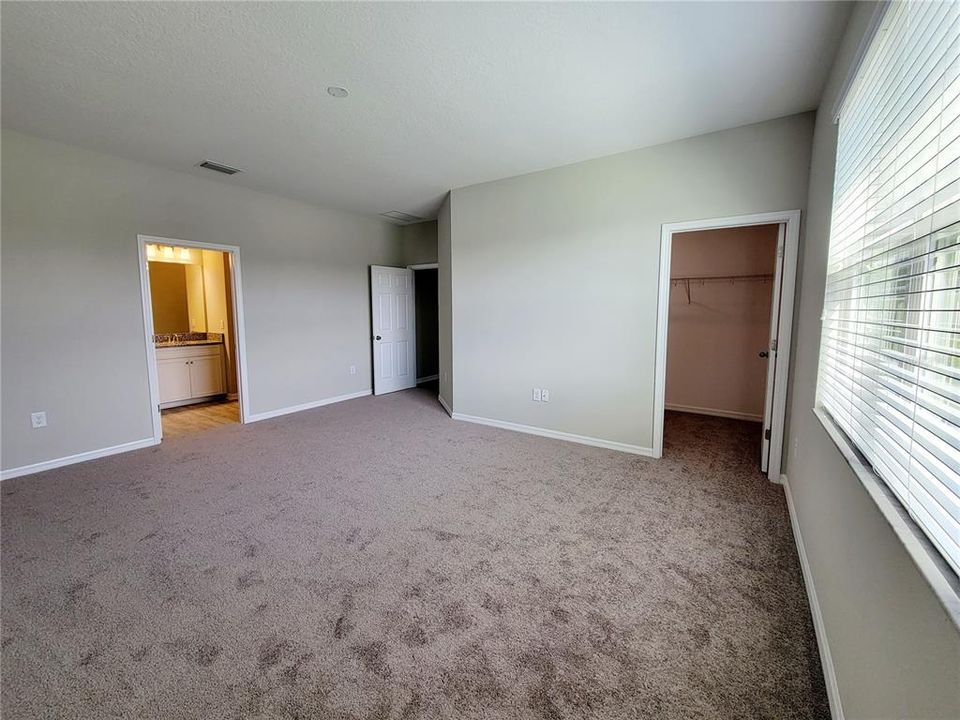 For Rent: $2,500 (4 beds, 3 baths, 2313 Square Feet)