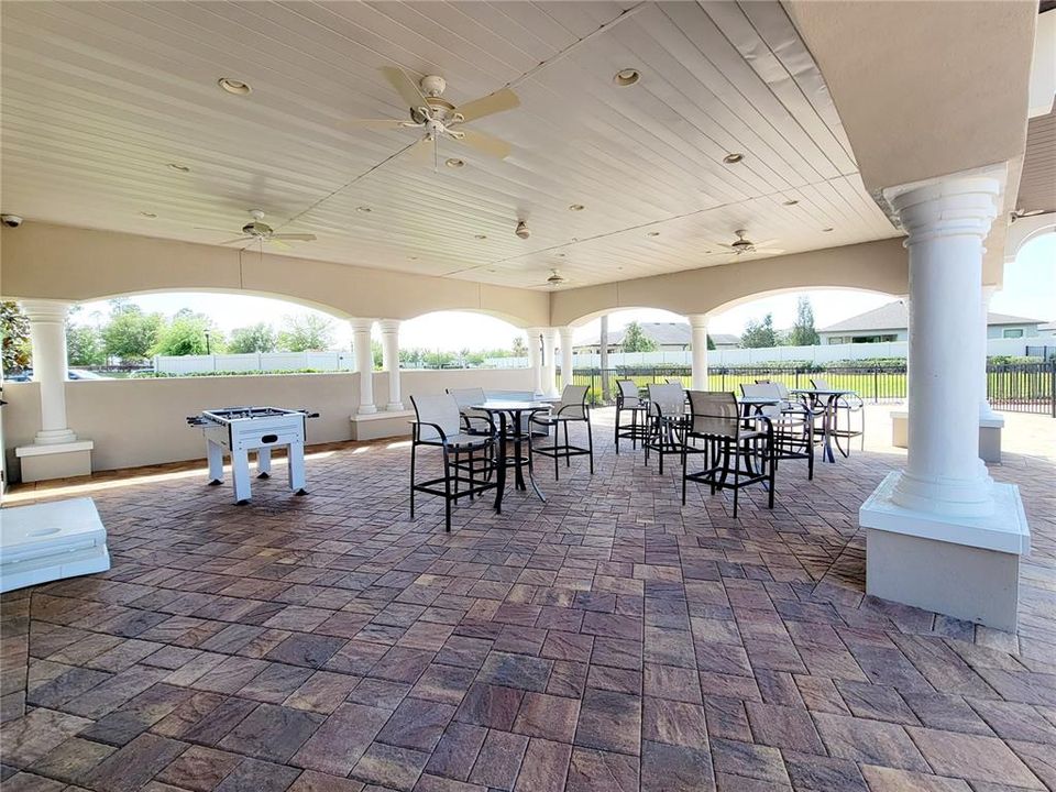 For Rent: $2,500 (4 beds, 3 baths, 2313 Square Feet)