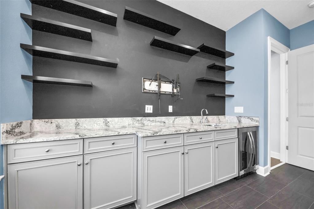 For Sale: $984,900 (5 beds, 3 baths, 3618 Square Feet)