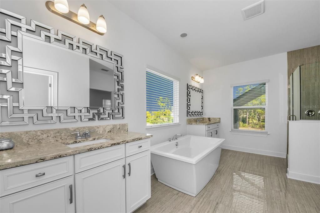 For Sale: $984,900 (5 beds, 3 baths, 3618 Square Feet)