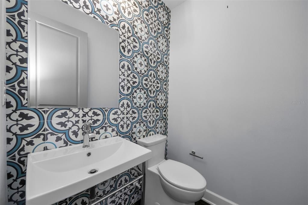 For Sale: $984,900 (5 beds, 3 baths, 3618 Square Feet)