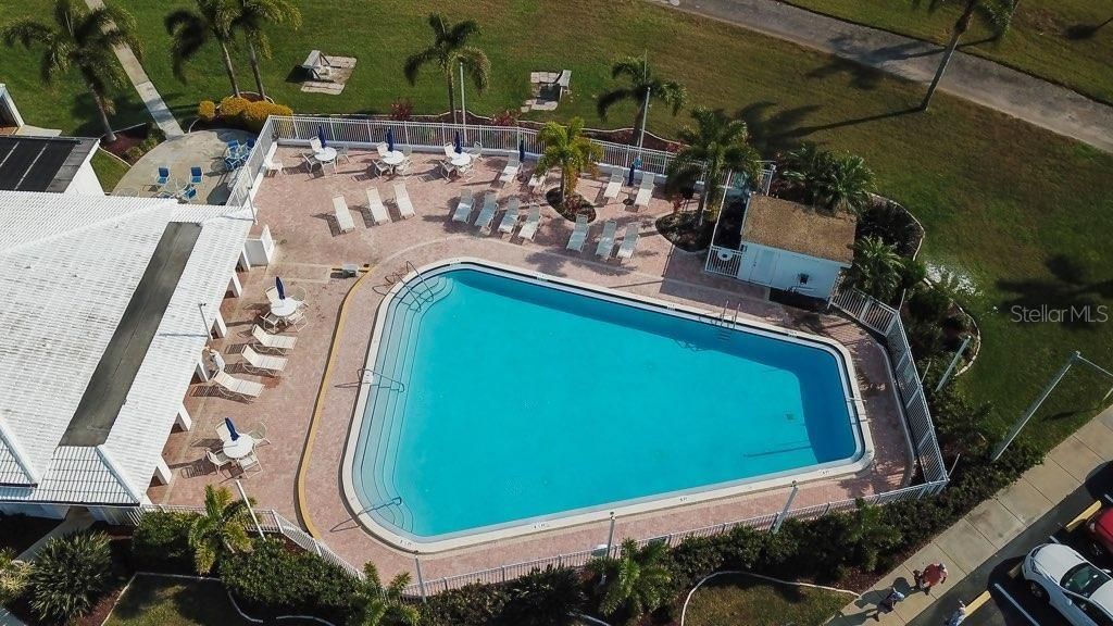 For Sale: $379,000 (2 beds, 2 baths, 1331 Square Feet)