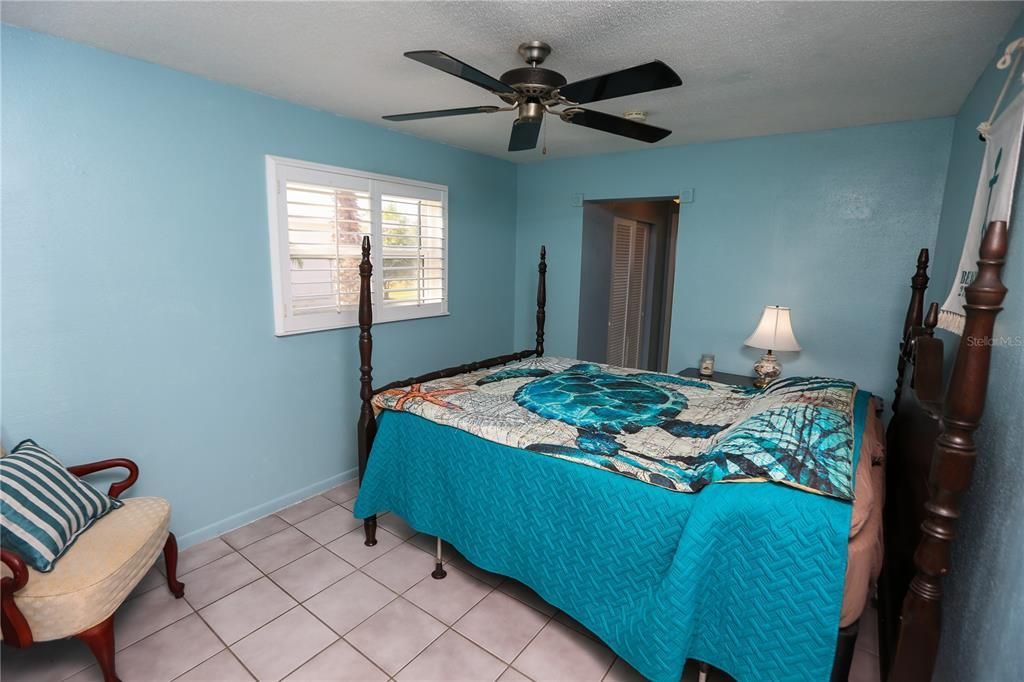 For Sale: $379,000 (2 beds, 2 baths, 1331 Square Feet)