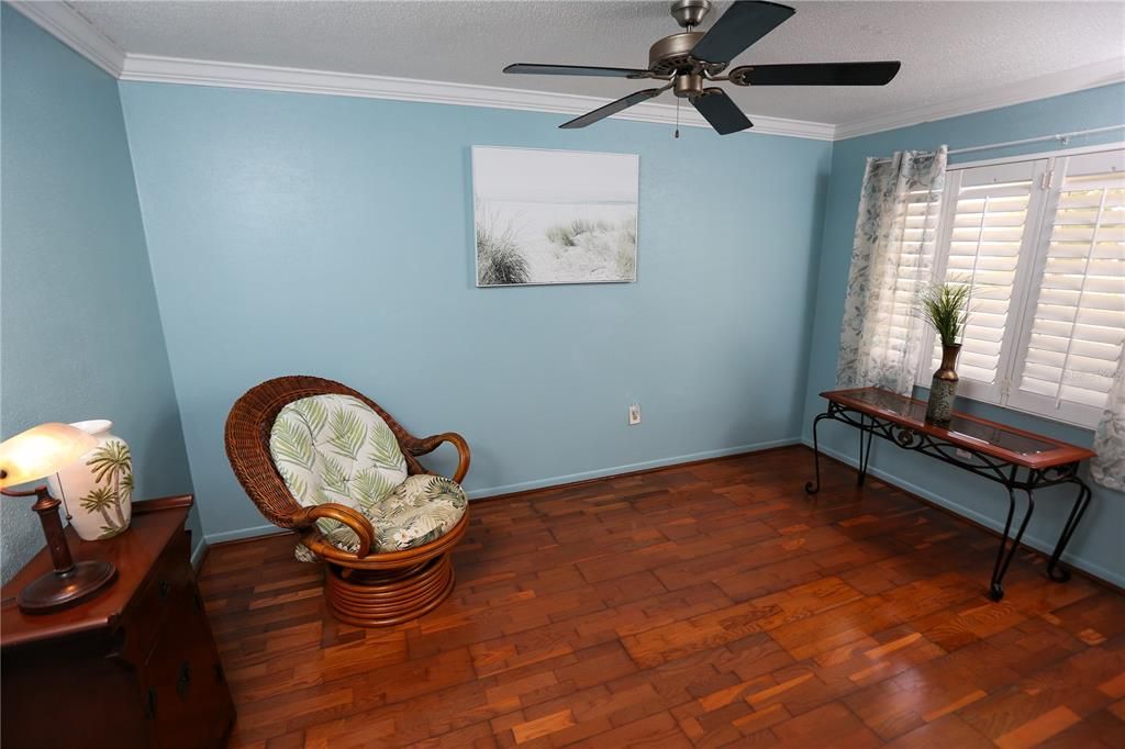 For Sale: $379,000 (2 beds, 2 baths, 1331 Square Feet)
