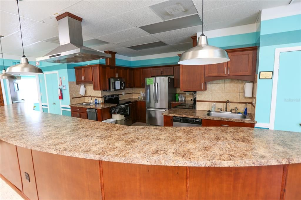For Sale: $379,000 (2 beds, 2 baths, 1331 Square Feet)
