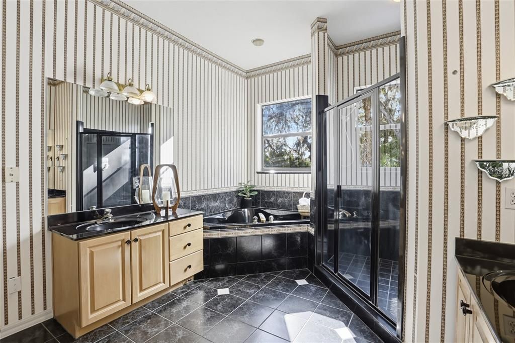 For Sale: $899,000 (3 beds, 2 baths, 2435 Square Feet)