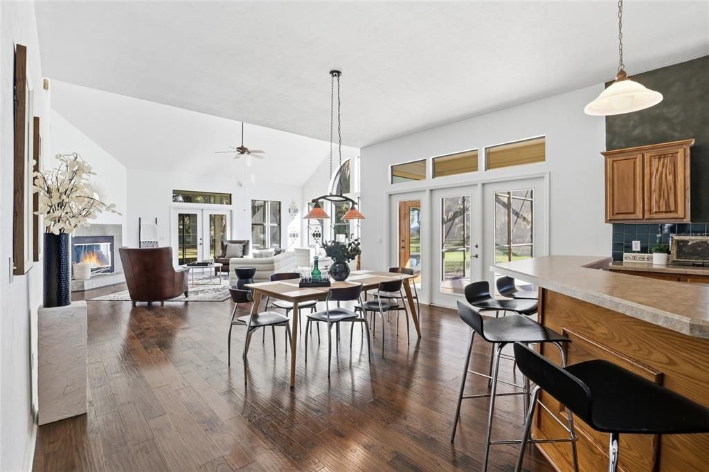 For Sale: $899,000 (3 beds, 2 baths, 2435 Square Feet)