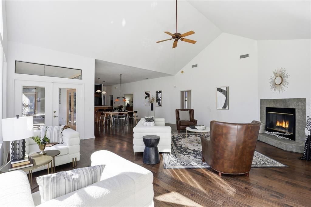 For Sale: $899,000 (3 beds, 2 baths, 2435 Square Feet)