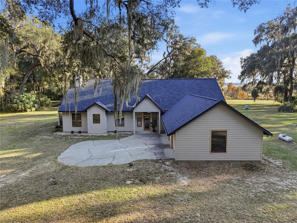 For Sale: $899,000 (3 beds, 2 baths, 2435 Square Feet)