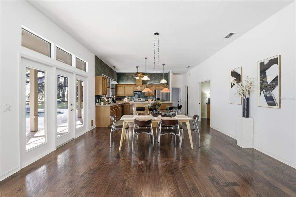 For Sale: $899,000 (3 beds, 2 baths, 2435 Square Feet)