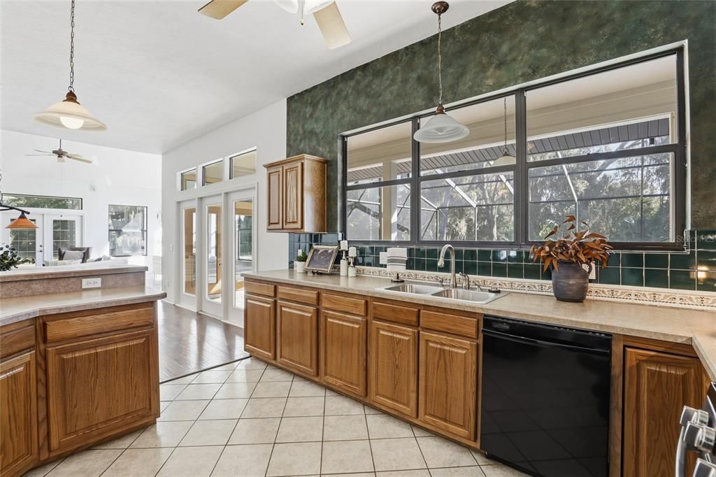 For Sale: $899,000 (3 beds, 2 baths, 2435 Square Feet)