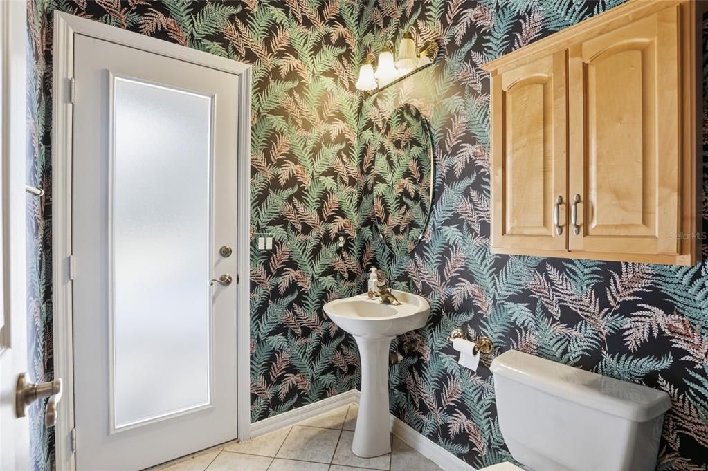 For Sale: $899,000 (3 beds, 2 baths, 2435 Square Feet)