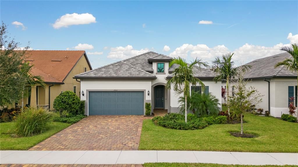 For Rent: $4,000 (4 beds, 2 baths, 2047 Square Feet)