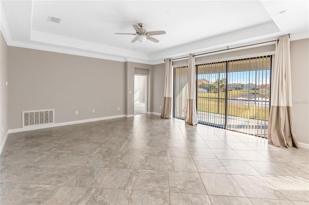 出租: $3,400 (4 贝兹, 3 浴室, 3352 平方英尺)