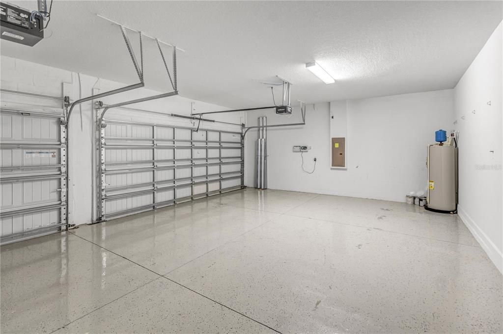 出租: $3,400 (4 贝兹, 3 浴室, 3352 平方英尺)