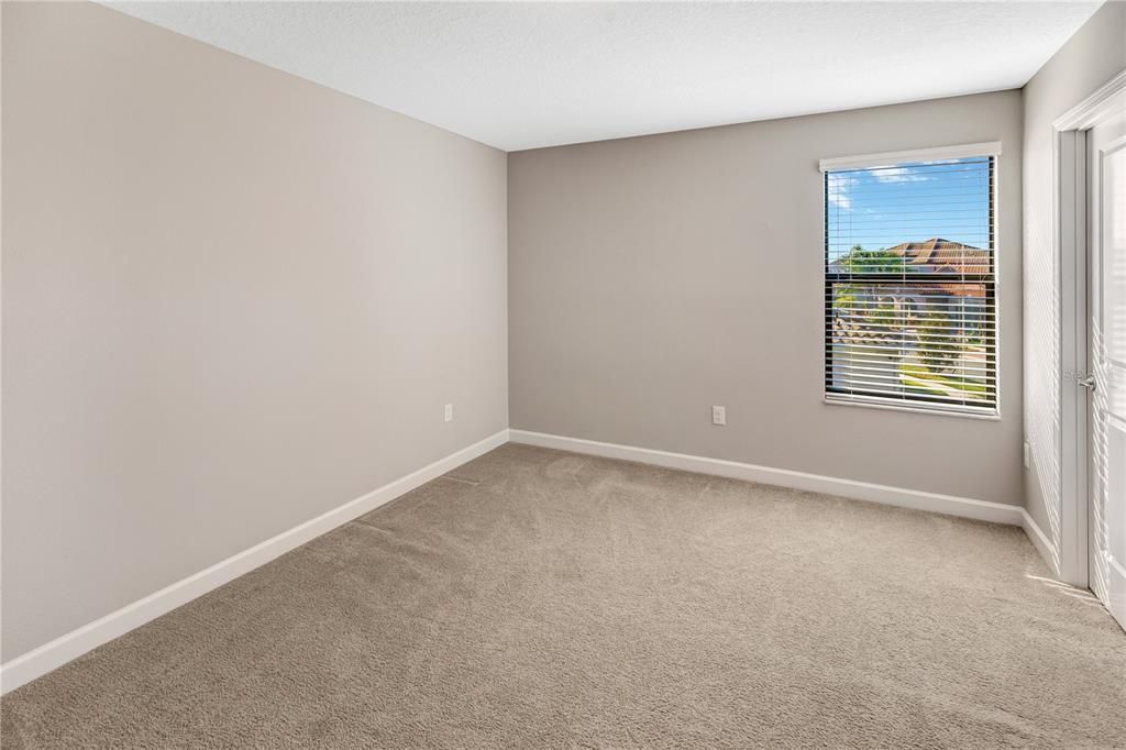 出租: $3,400 (4 贝兹, 3 浴室, 3352 平方英尺)