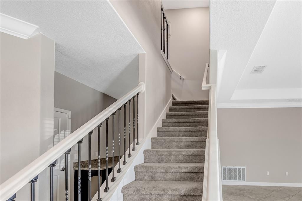 出租: $3,400 (4 贝兹, 3 浴室, 3352 平方英尺)