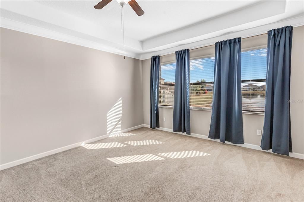 出租: $3,400 (4 贝兹, 3 浴室, 3352 平方英尺)