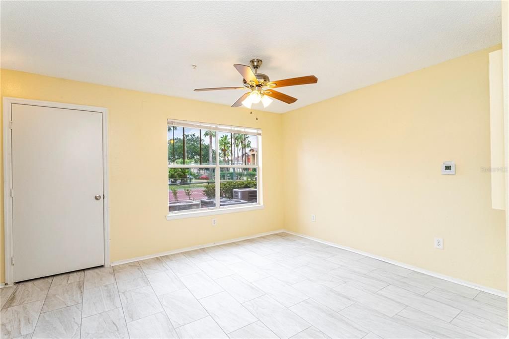 For Rent: $1,400 (1 beds, 1 baths, 530 Square Feet)