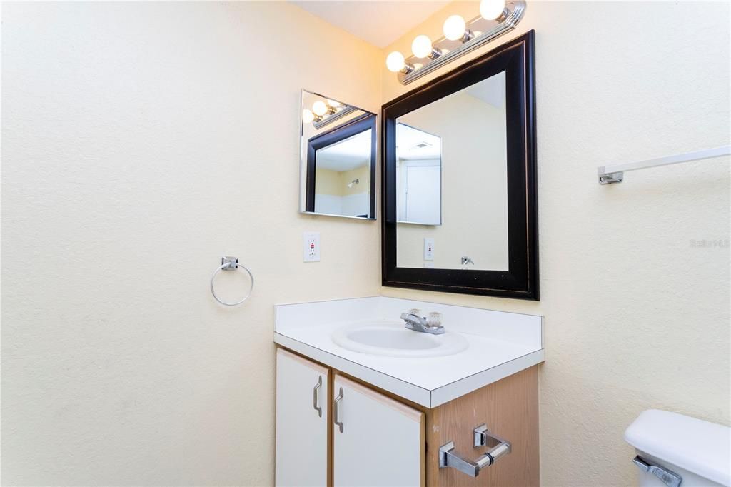 For Rent: $1,400 (1 beds, 1 baths, 530 Square Feet)