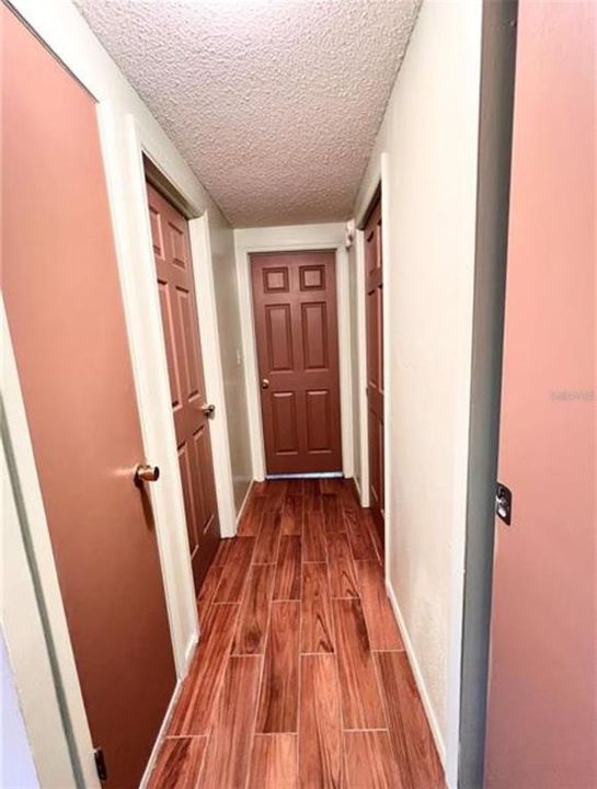 For Sale: $314,900 (3 beds, 2 baths, 1594 Square Feet)