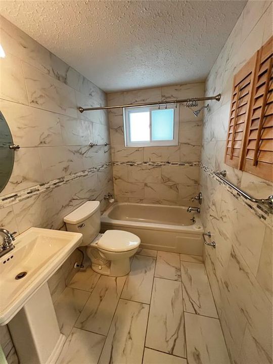 For Sale: $314,900 (3 beds, 2 baths, 1594 Square Feet)