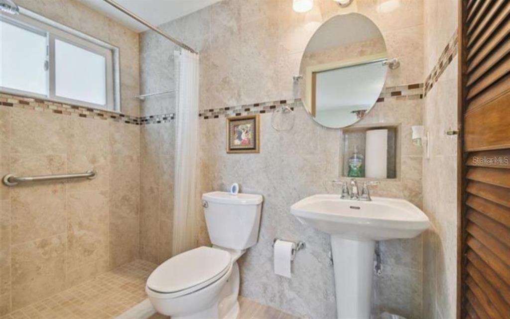 For Sale: $314,900 (3 beds, 2 baths, 1594 Square Feet)