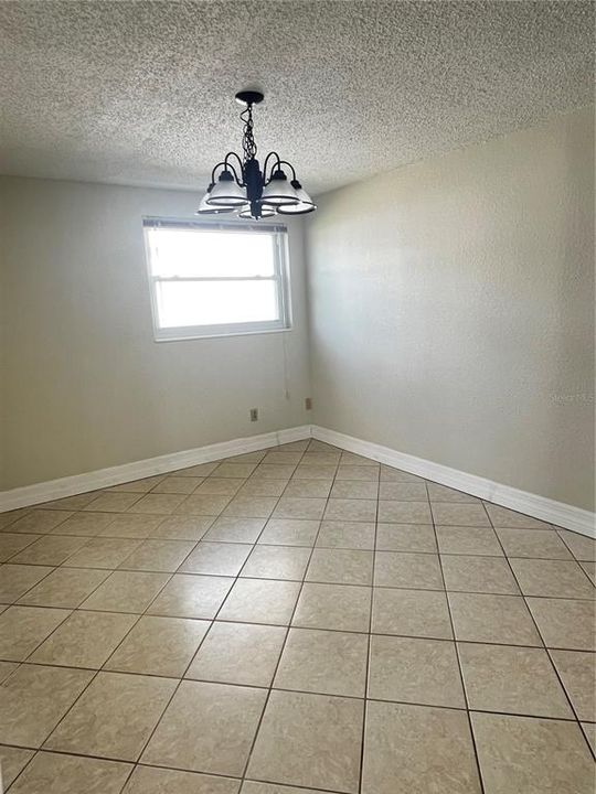 For Sale: $314,900 (3 beds, 2 baths, 1594 Square Feet)
