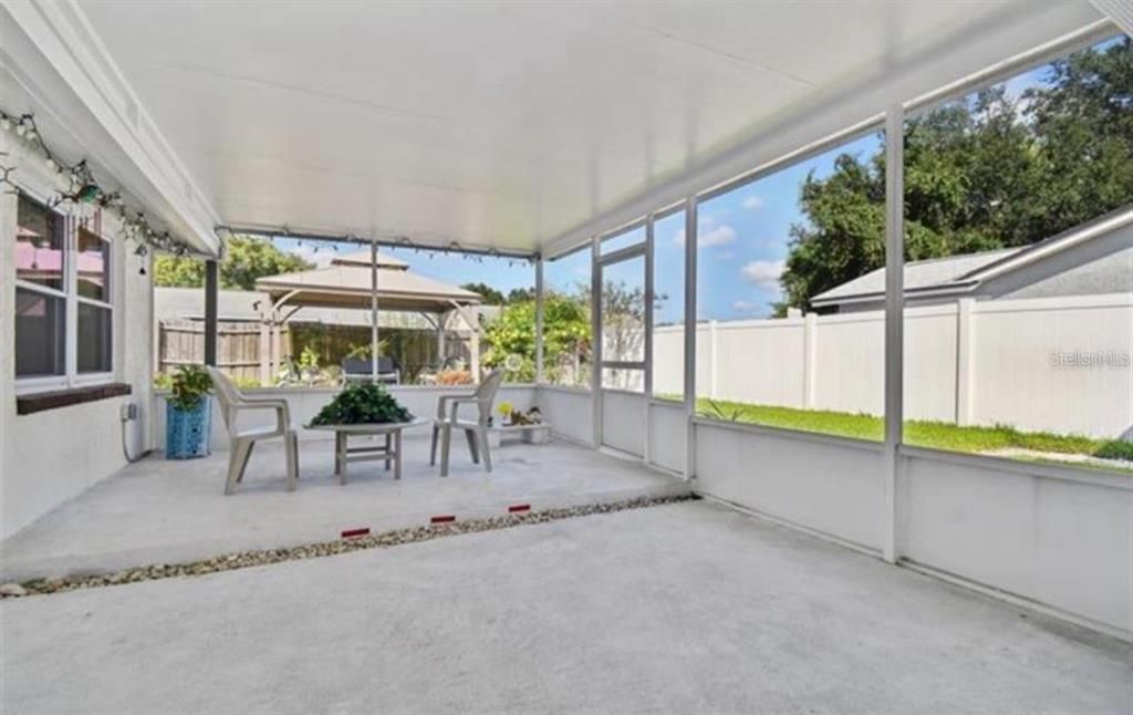 For Sale: $314,900 (3 beds, 2 baths, 1594 Square Feet)