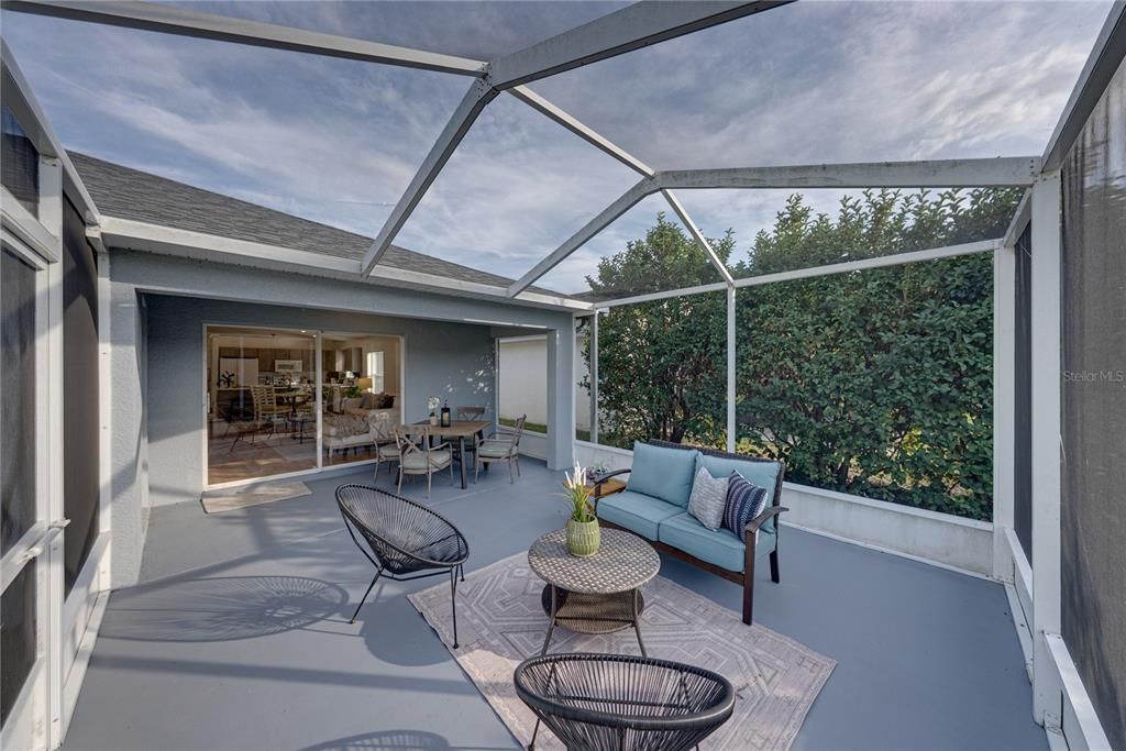 For Sale: $412,000 (4 beds, 2 baths, 1980 Square Feet)