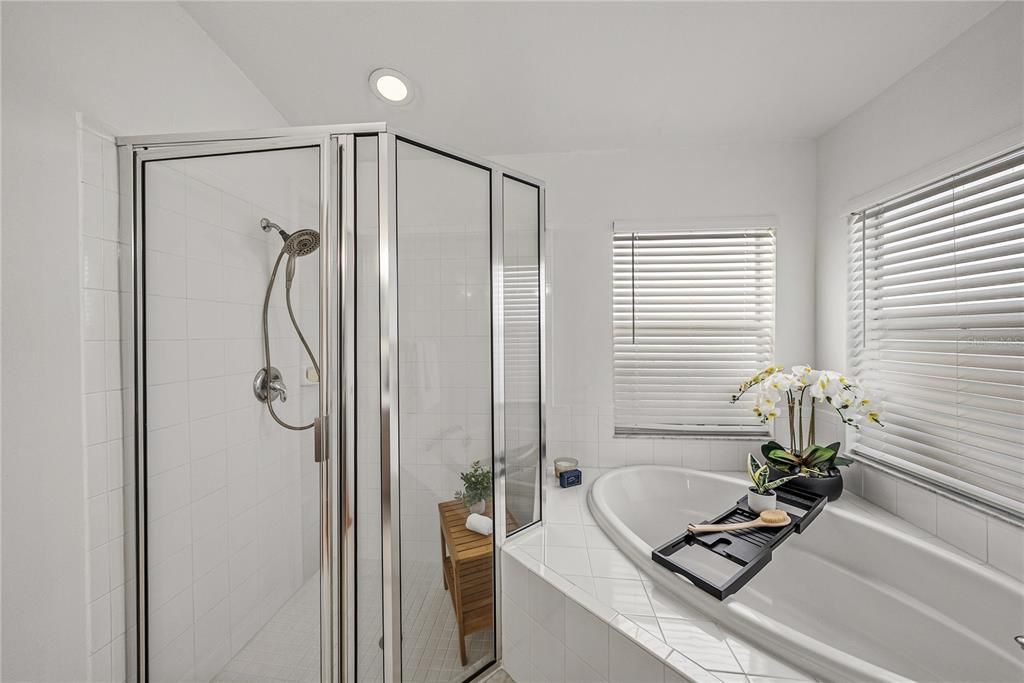 For Sale: $412,000 (4 beds, 2 baths, 1980 Square Feet)