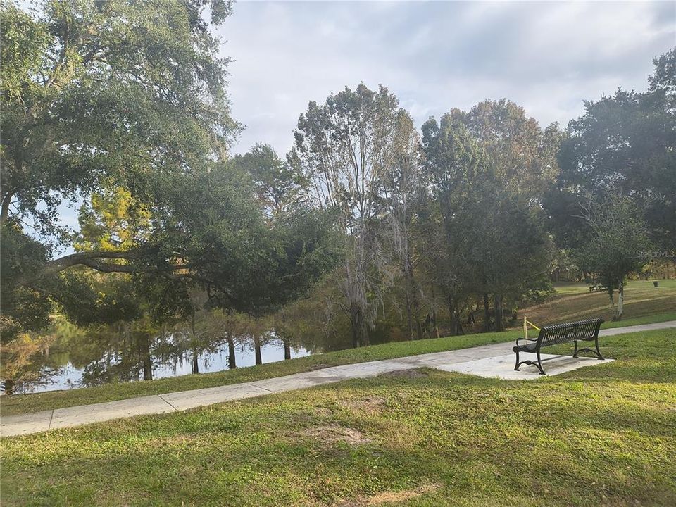 For Sale: $450,000 (2 beds, 1 baths, 936 Square Feet)