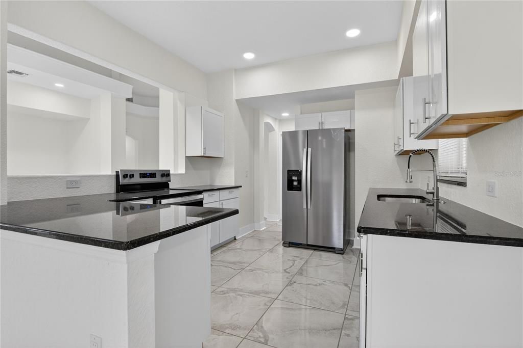 For Sale: $529,900 (5 beds, 3 baths, 2354 Square Feet)