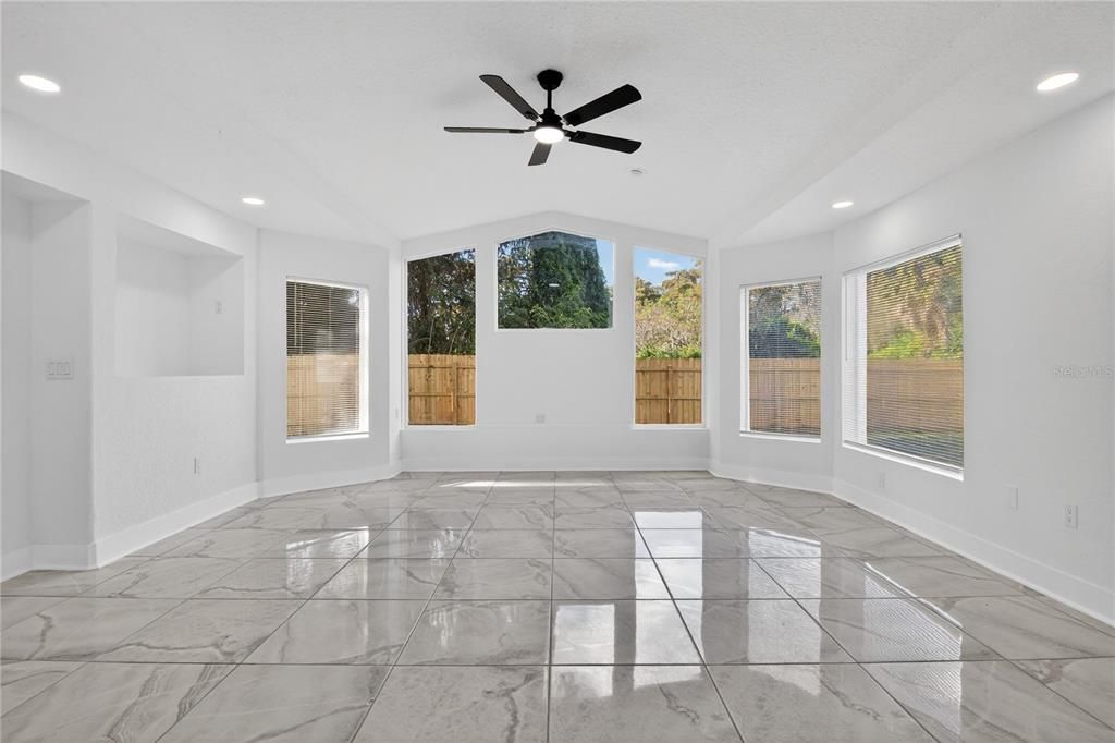 For Sale: $529,900 (5 beds, 3 baths, 2354 Square Feet)